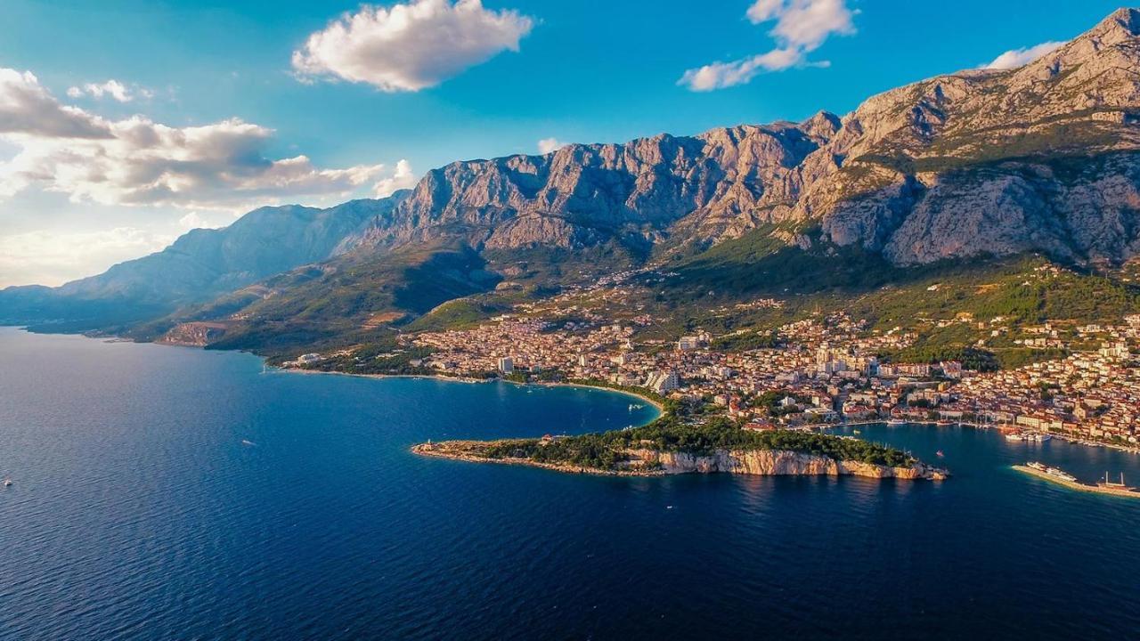 Rustical Holiday Resort Olea Имотски Экстерьер фото