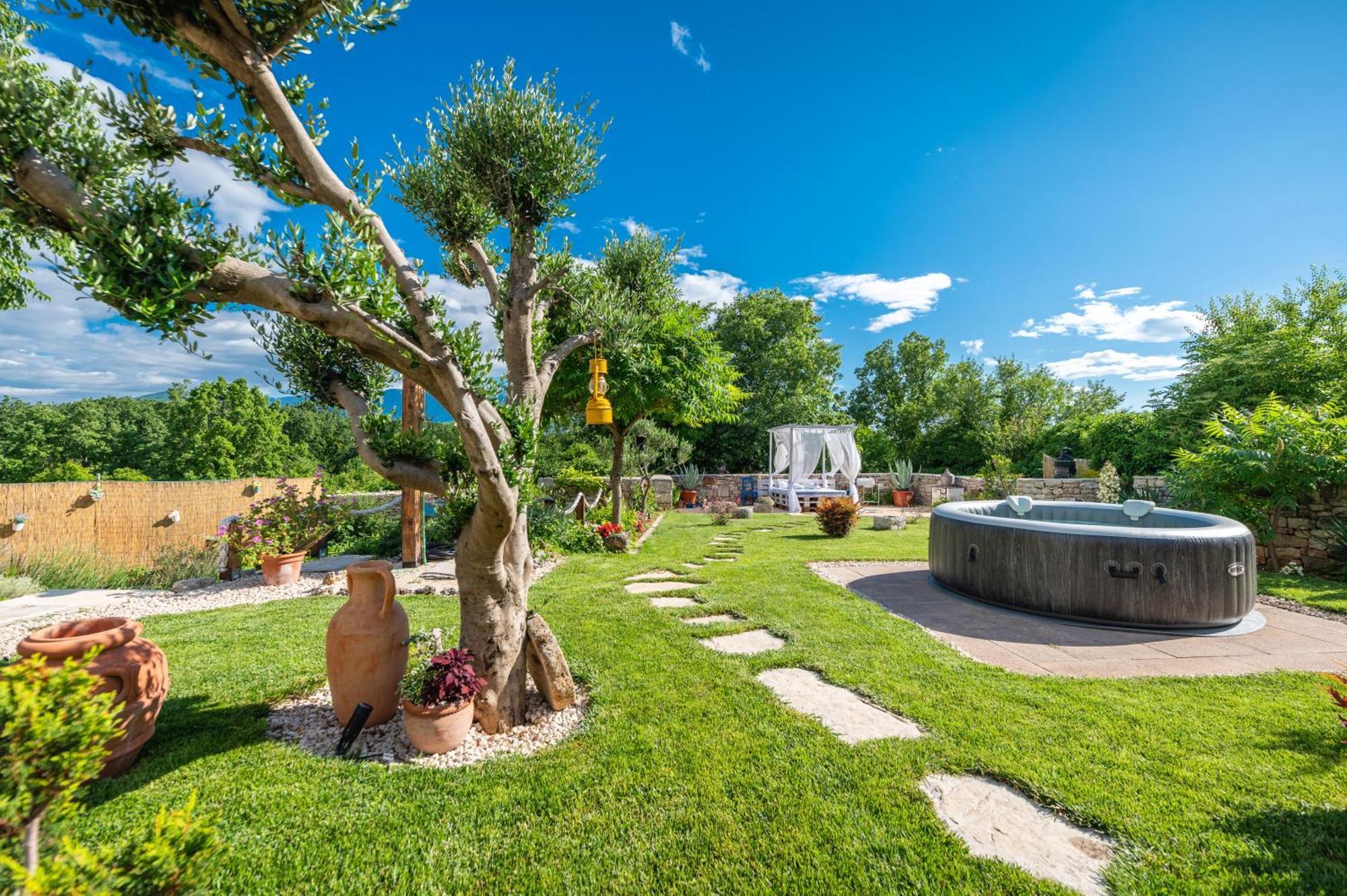 Rustical Holiday Resort Olea Имотски Экстерьер фото